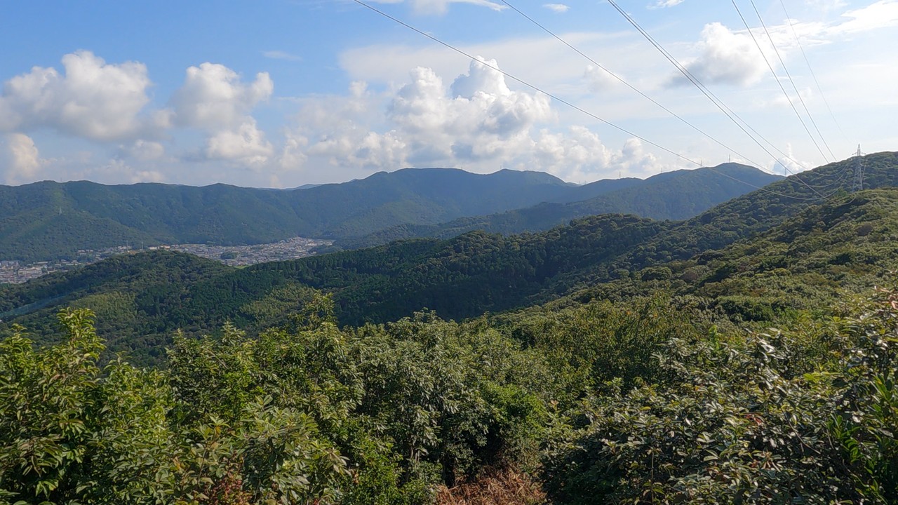 松明峠・座談山・神石山のハイキング